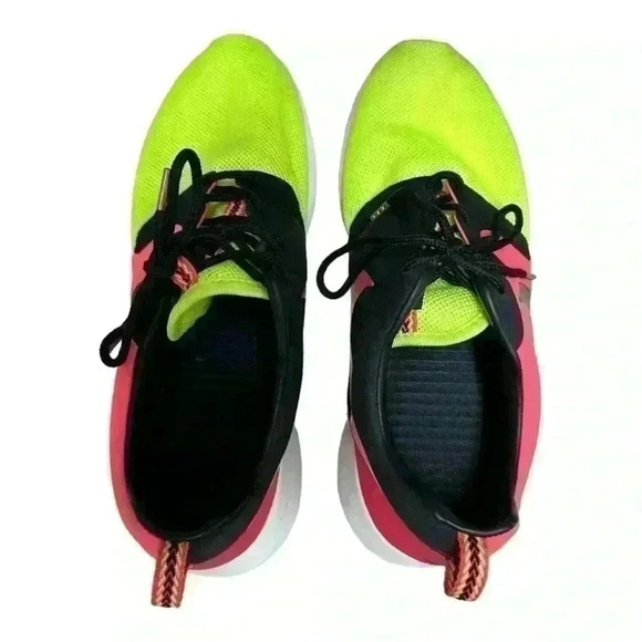 Nike  Roshe Running Trainers - Picture 5 of 7